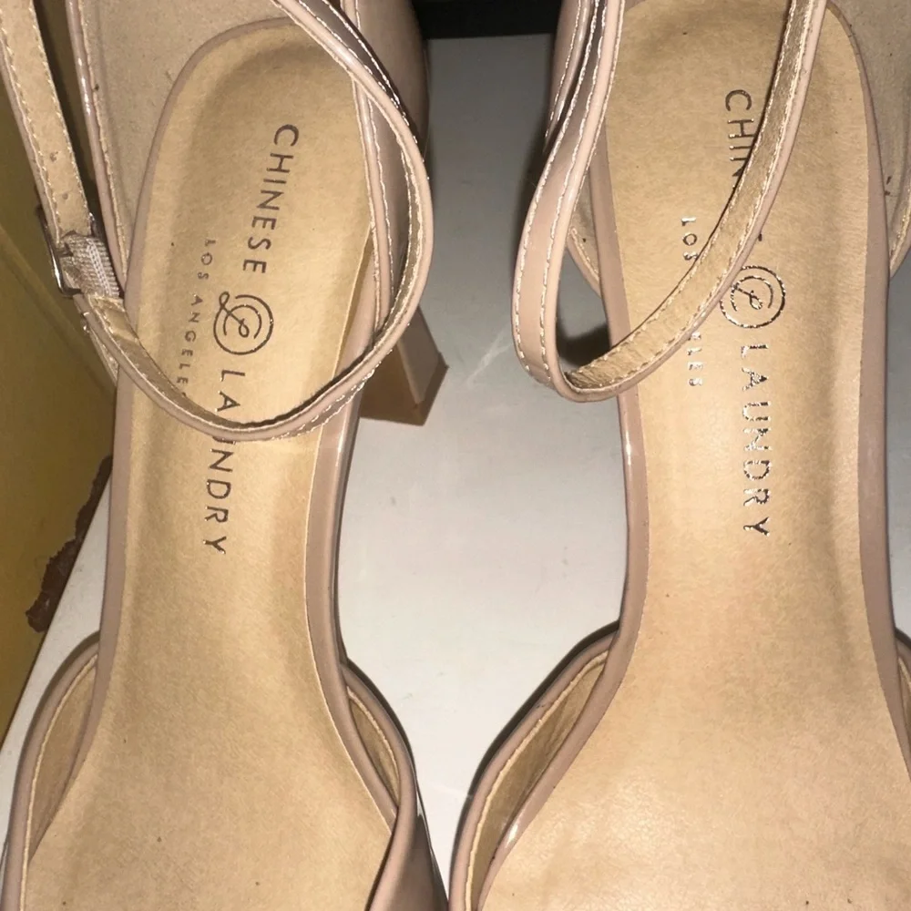 Chinese Laundry Beige Patent Heels.  (#103)